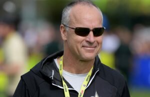 Mike Nolan, el nuevo coordinador defensivo seleccionado por McCarthy