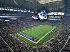El gobernador de Texas aumenta la capacidad permitida de aficionados en los estadios a un 50% de su capacidad